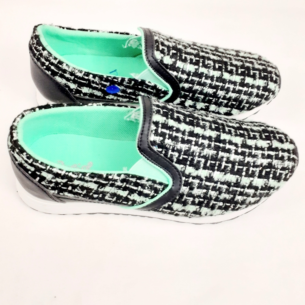 Cupid Women Athletic/Teal Woven Shoes Sneakers Size 6